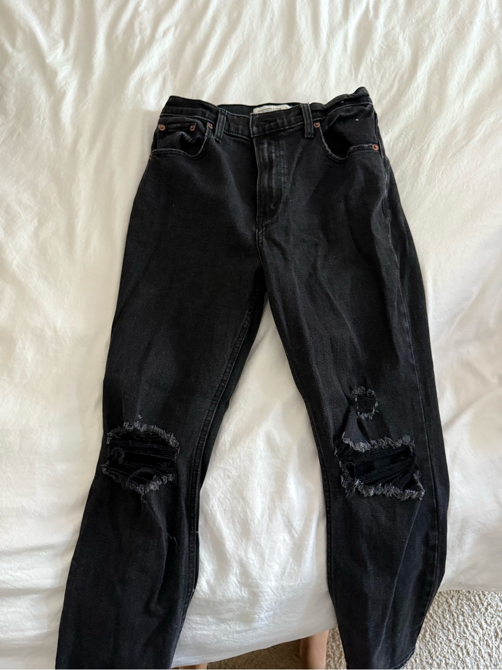 Abercrombie & Fitch Black Ultra High-Rise Ankle Straight Denim Jeans